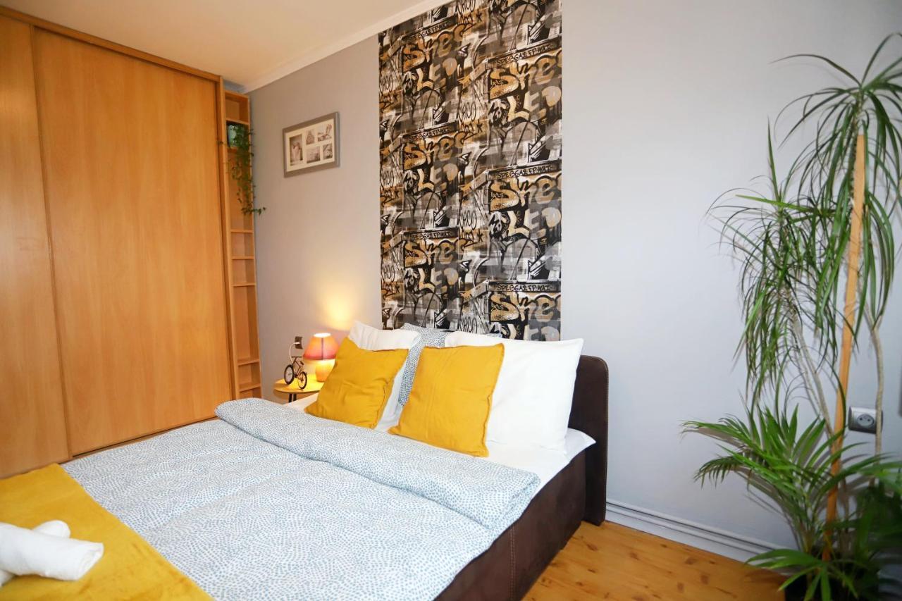 Ferienwohnung Apartament Rowerlovy Waldenburg Exterior foto
